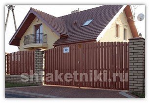 Штакетник для забора под дерево в Казахстане